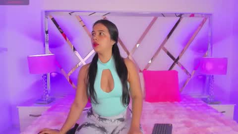 Snapshot of naughty__sara chatting on 09.13.25 SARA online show from 09.13.25