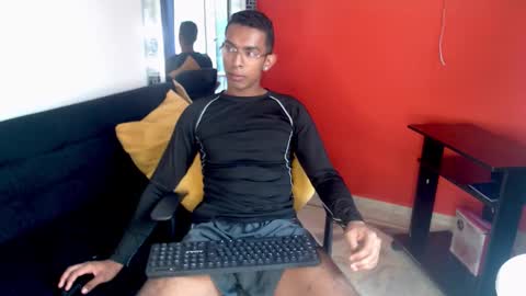 Snapshot of naughty_ares chatting on 10.01.25 naughty_ares online show from 10.01.25