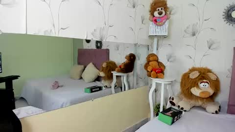 Zoe online show from 02.07.25