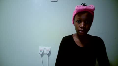 Snapshot of naughty_kesh chatting on 09.16.25 kesh online show from 09.16.25