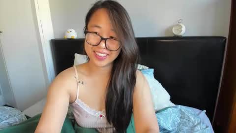 Snapshot of naughtynerdygirl chatting on 10.11.25 Gigi Chu online show from 10.11.25