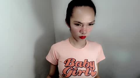 Snapshot of naughtypetiteangel chatting on 09.18.25 naughtypetiteangel online show from 09.18.25