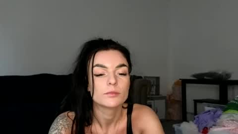 Snapshot of navyrayne chatting on 01.20.25 Navyrein online show from 01.20.25