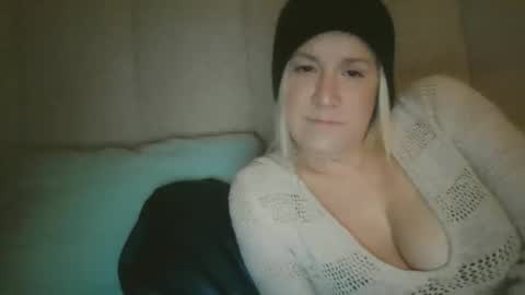 Snapshot of nchastain74 chatting on 11.16.25 wetnikki6590 online show from 11.16.25