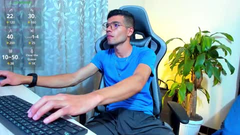 Snapshot of negreteth88 chatting on 02.14.25 Fernando Negreteth online show from 02.14.25