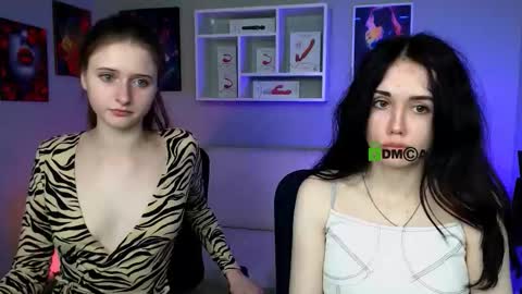 Snapshot of nekky_mouse chatting on 09.21.25 Meow online show from 09.21.25