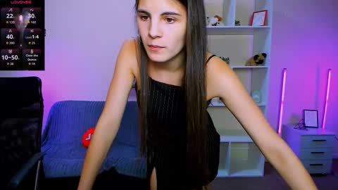 Snapshot of nelly_storm chatting on 10.16.25 nelly_storm online show from 10.16.25