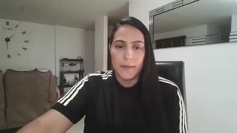 Snapshot of neny445 chatting on 09.17.25 kelly lopez online show from 09.17.25