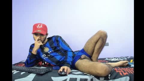 Snapshot of neo_latin chatting on 10.30.25 neo_latin online show from 10.30.25