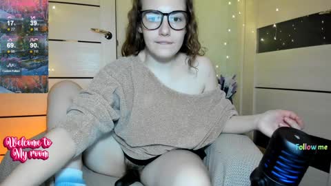 Snapshot of nerdy_goddess chatting on 12.20.24 Aida online show from 12.20.24