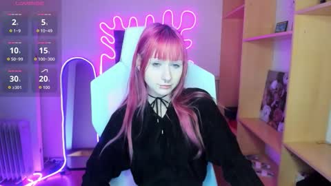 Snapshot of nessadarkk chatting on 09.25.25 Amami online show from 09.25.25