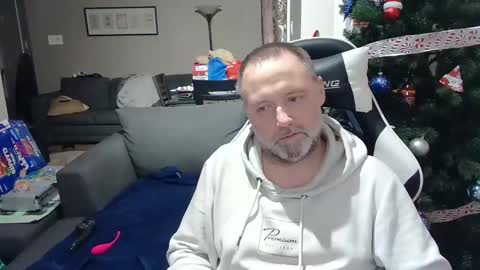 Snapshot of newvvorld chatting on 12.23.24 NewWorld online show from 12.23.24