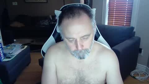 Snapshot of newvvorld chatting on 01.06.25 NewWorld online show from 01.06.25