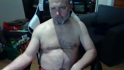 Snapshot of newvvorld chatting on 01.31.25 NewWorld online show from 01.31.25