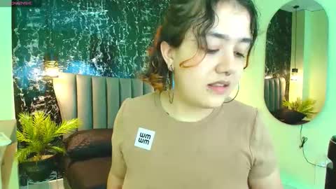 nia_starkx online show from 09.20.25