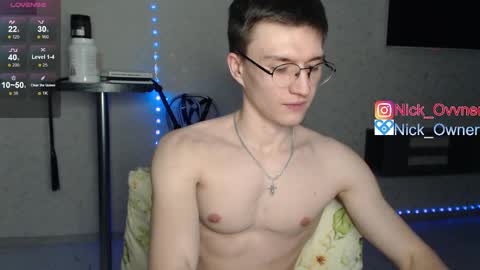 Snapshot of nick_owner chatting on 03.10.25 Nick online show from 03.10.25