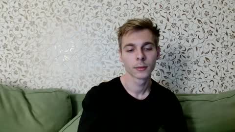 Snapshot of nicksuper8 chatting on 12.10.24 Nick online show from 12.10.24