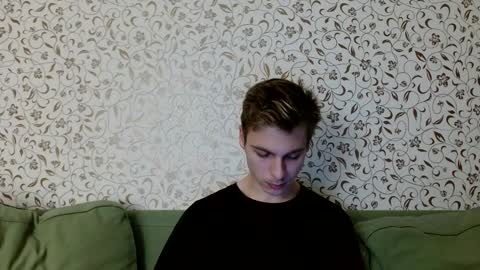 Snapshot of nicksuper8 chatting on 12.10.24 Nick online show from 12.10.24