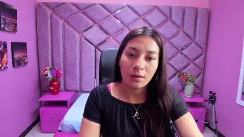 Snapshot of nickymiler chatting on 11.10.25 Nicky Miler online show from 11.10.25