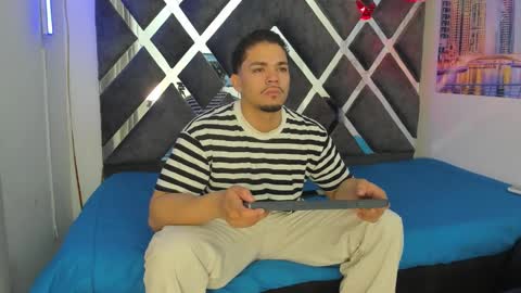 Snapshot of nico_blaze7 chatting on 11.18.25 nico_blaze7 online show from 11.18.25