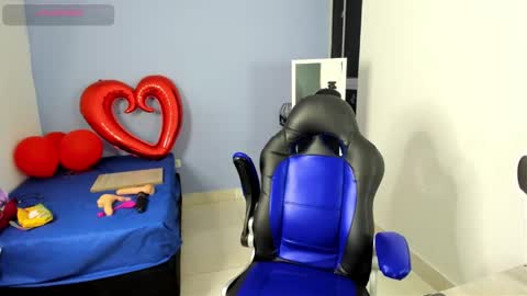 Snapshot of nicol_jone chatting on 02.16.25 Nicol sanchez online show from 02.16.25