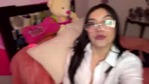 Snapshot of nicole_wc chatting on 10.15.25 Nicole online show from 10.15.25