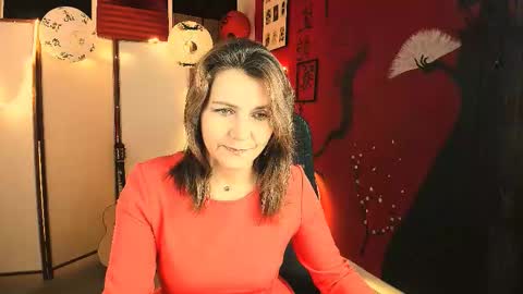 Snapshot of nicolehits chatting on 10.19.25 nicolehits online show from 10.19.25