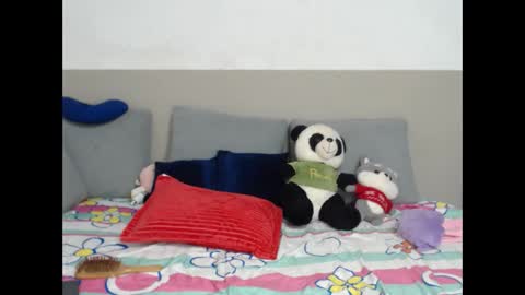 NicollGreen online show from 11.06.25