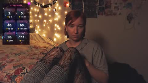 Snapshot of nika_fuchs chatting on 12.19.24 Nika online show from 12.19.24