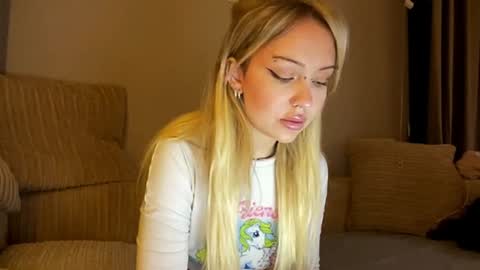 Snapshot of nikki_whatever chatting on 12.28.24 nicolette online show from 12.28.24