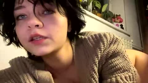 Snapshot of nikoli_naw chatting on 01.19.25 nikoli_naw online show from 01.19.25