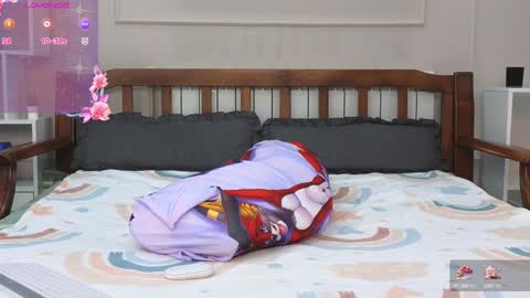 Snapshot of nikompell chatting on 01.04.25 niko online show from 01.04.25