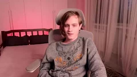 Snapshot of nikompell chatting on 01.25.25 niko online show from 01.25.25