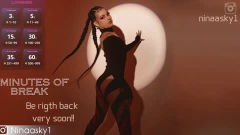 Snapshot of ninaa_sky chatting on 12.24.24    online show from 12.24.24