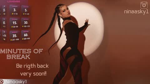 Snapshot of ninaa_sky chatting on 01.22.25    online show from 01.22.25