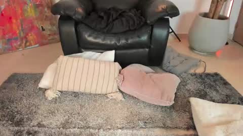 Snapshot of ninaa_sky chatting on 09.24.25    online show from 09.24.25