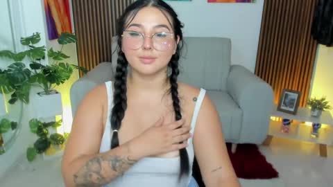 Snapshot of noa_perez9 chatting on 02.11.25 noa_perez9 online show from 02.11.25