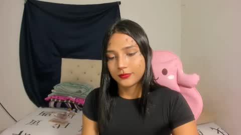 Snapshot of noah_cute18 chatting on 10.31.25 Noah online show from 10.31.25