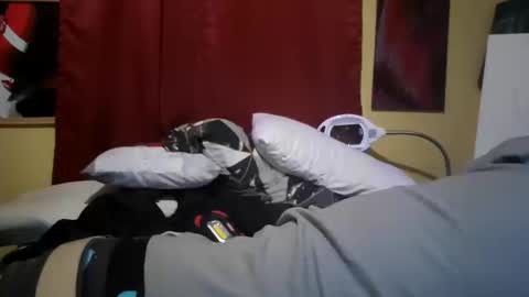 Snapshot of nodak808 chatting on 10.11.25 Jonny Coxman online show from 10.11.25