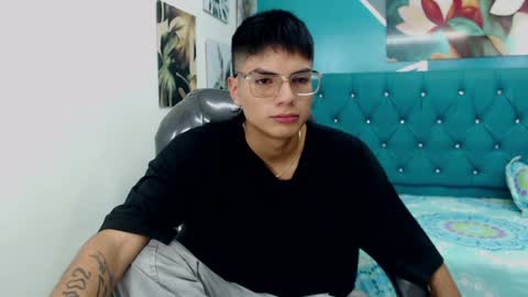 Snapshot of noha_scott chatting on 01.19.25 Noha Scott online show from 01.19.25