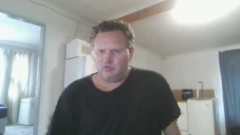 Snapshot of nollie244 chatting on 10.18.25 Nollie online show from 10.18.25