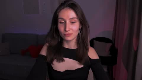 Snapshot of north_valkyrie chatting on 12.18.24 Hazel online show from 12.18.24