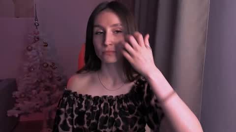 Snapshot of north_valkyrie chatting on 01.06.25 Hazel online show from 01.06.25