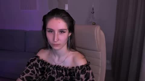 Snapshot of north_valkyrie chatting on 01.31.25 Hazel online show from 01.31.25