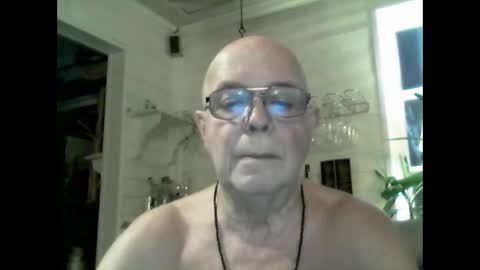 Snapshot of nudistjavist chatting on 01.14.25 Haky online show from 01.14.25