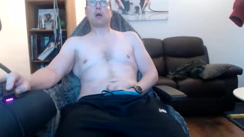 Snapshot of nursefan chatting on 10.20.25 nursefan online show from 10.20.25