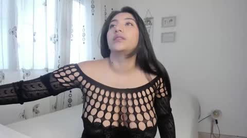 Snapshot of nykhor_paul chatting on 03.03.25 Vanessa online show from 03.03.25