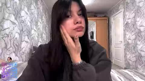 Snapshot of obsidian_glow chatting on 11.07.25 Amelia online show from 11.07.25