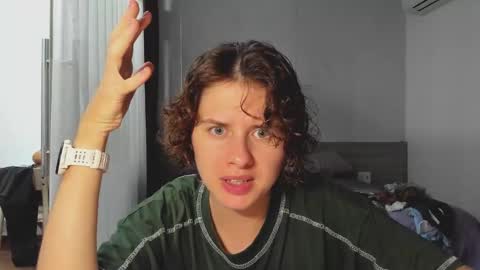 Snapshot of octopussy69x chatting on 02.23.25 Evie online show from 02.23.25