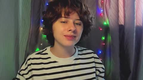 Snapshot of octopussy69x chatting on 09.26.25 Evie online show from 09.26.25